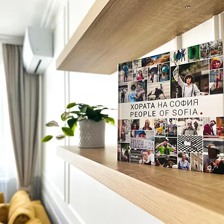 Stylish 2bd With Balcony & Desk Near Vitosha Blvd 公寓