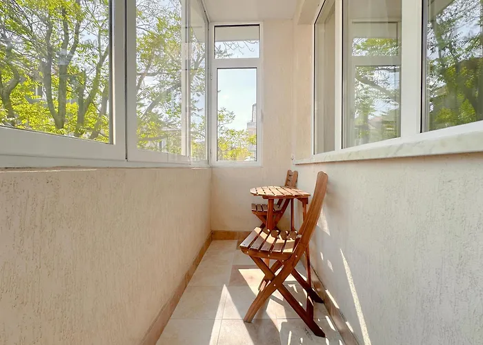 Апартамент Stylish 2bd With Balcony & Desk Near Vitosha Blvd By Flat Mаnager София