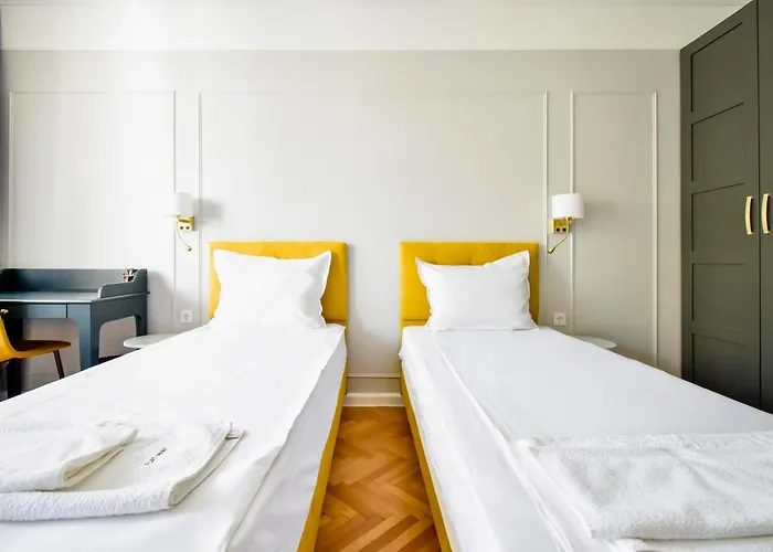 Stylish 2bd With Balcony & Desk Near Vitosha Blvd By Flat Mаnager アパート *